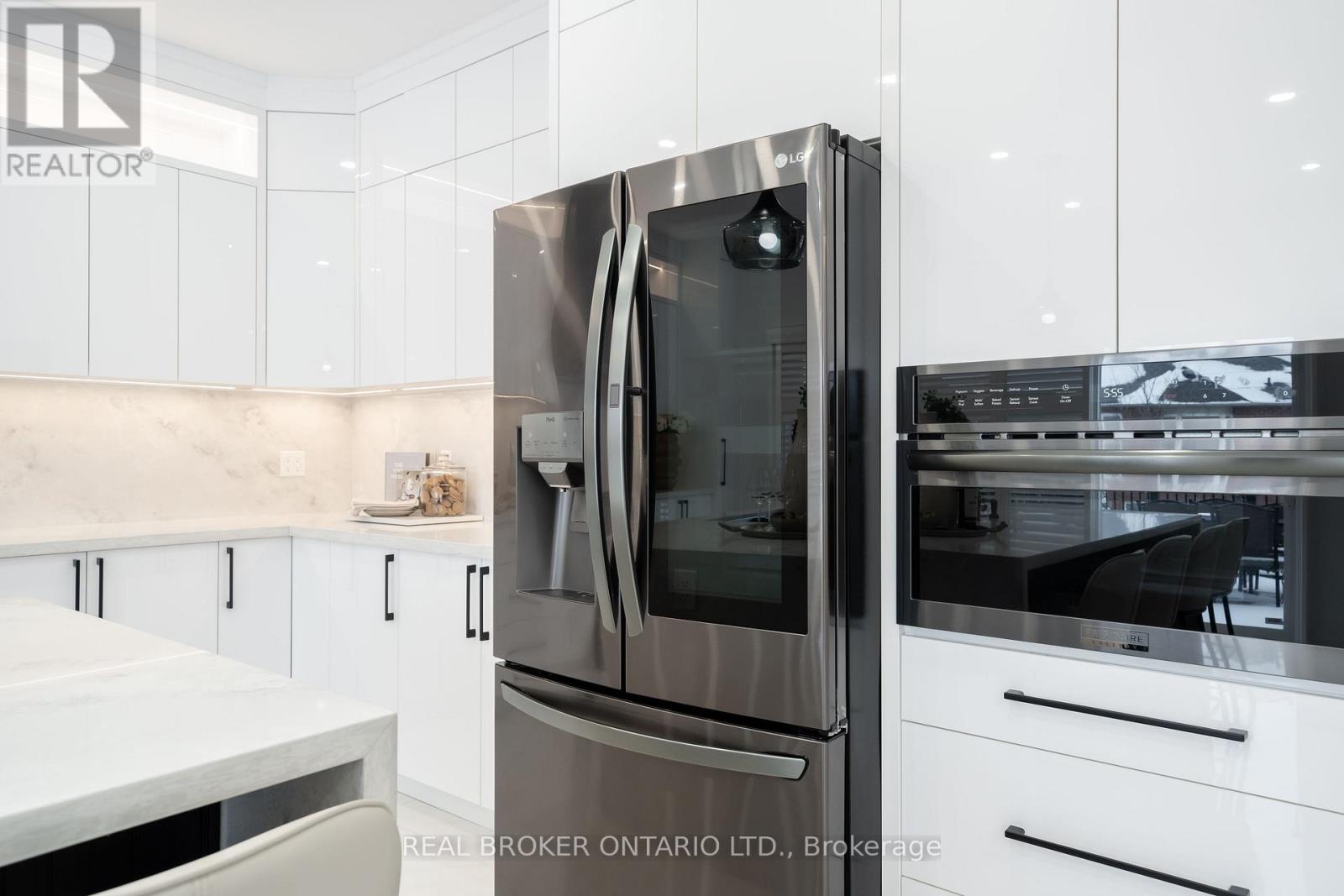 33 Carnoustie Crescent, Richmond Hill, Ontario  L4E 0A2 - Photo 12 - N12713514