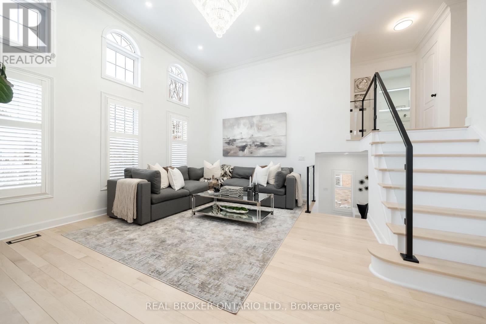 33 Carnoustie Crescent, Richmond Hill, Ontario  L4E 0A2 - Photo 16 - N12713514