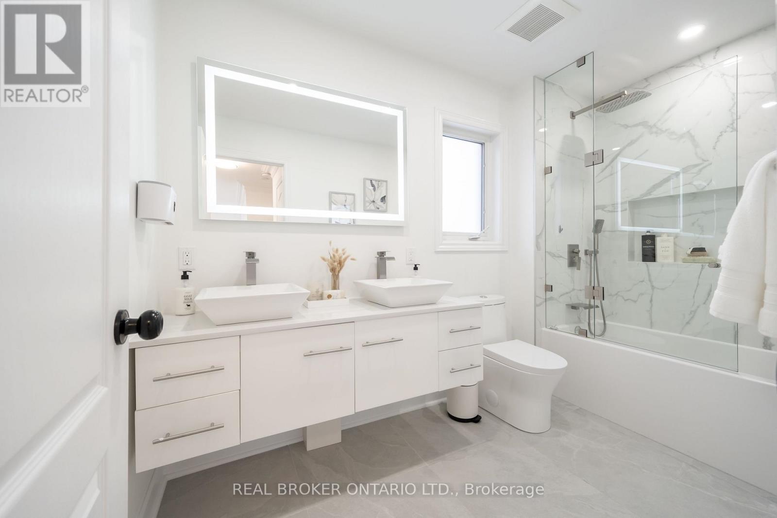 33 Carnoustie Crescent, Richmond Hill, Ontario  L4E 0A2 - Photo 28 - N12713514