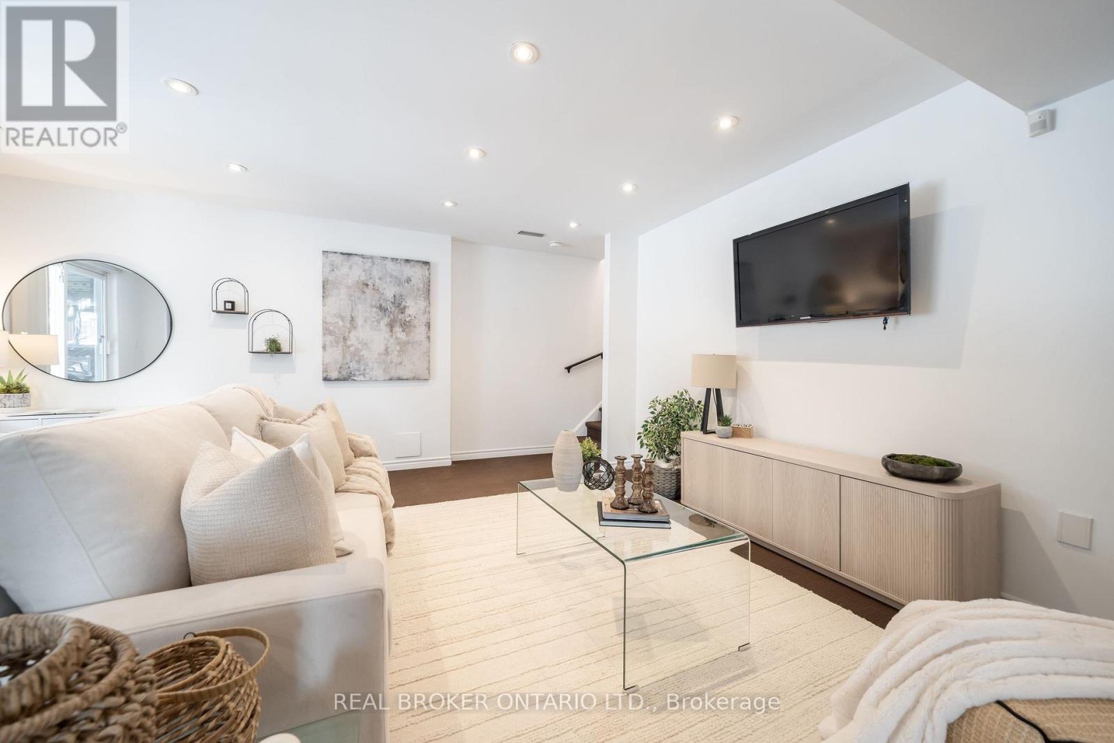 33 Carnoustie Crescent, Richmond Hill, Ontario  L4E 0A2 - Photo 31 - N12713514