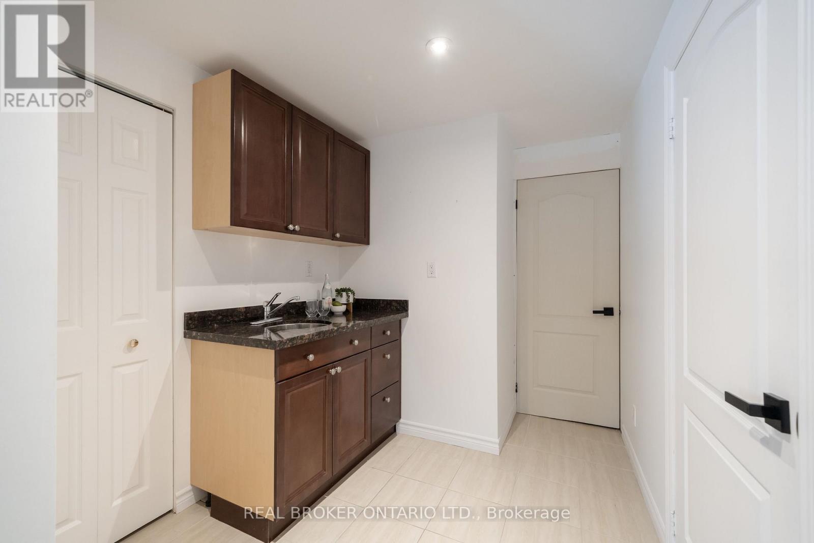 33 Carnoustie Crescent, Richmond Hill, Ontario  L4E 0A2 - Photo 35 - N12713514