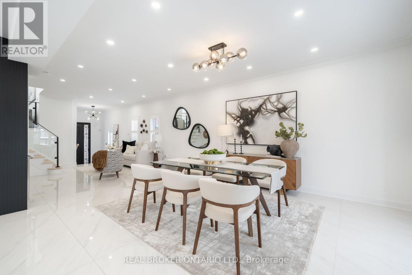 33 Carnoustie Crescent, Richmond Hill, Ontario  L4E 0A2 - Photo 7 - N12713514