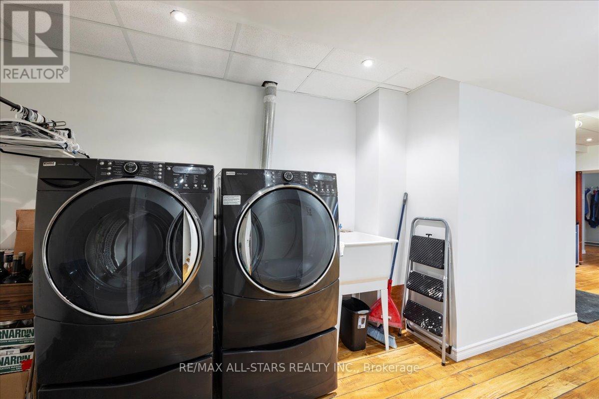 56 Ian Drive, Georgina, Ontario  L4P 4G9 - Photo 29 - N12713528