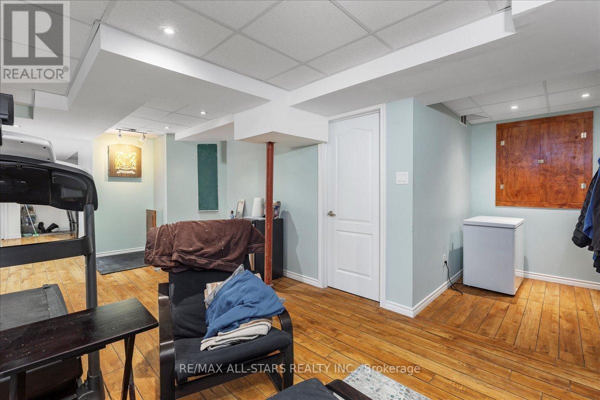 56 Ian Drive, Georgina, Ontario  L4P 4G9 - Photo 32 - N12713528