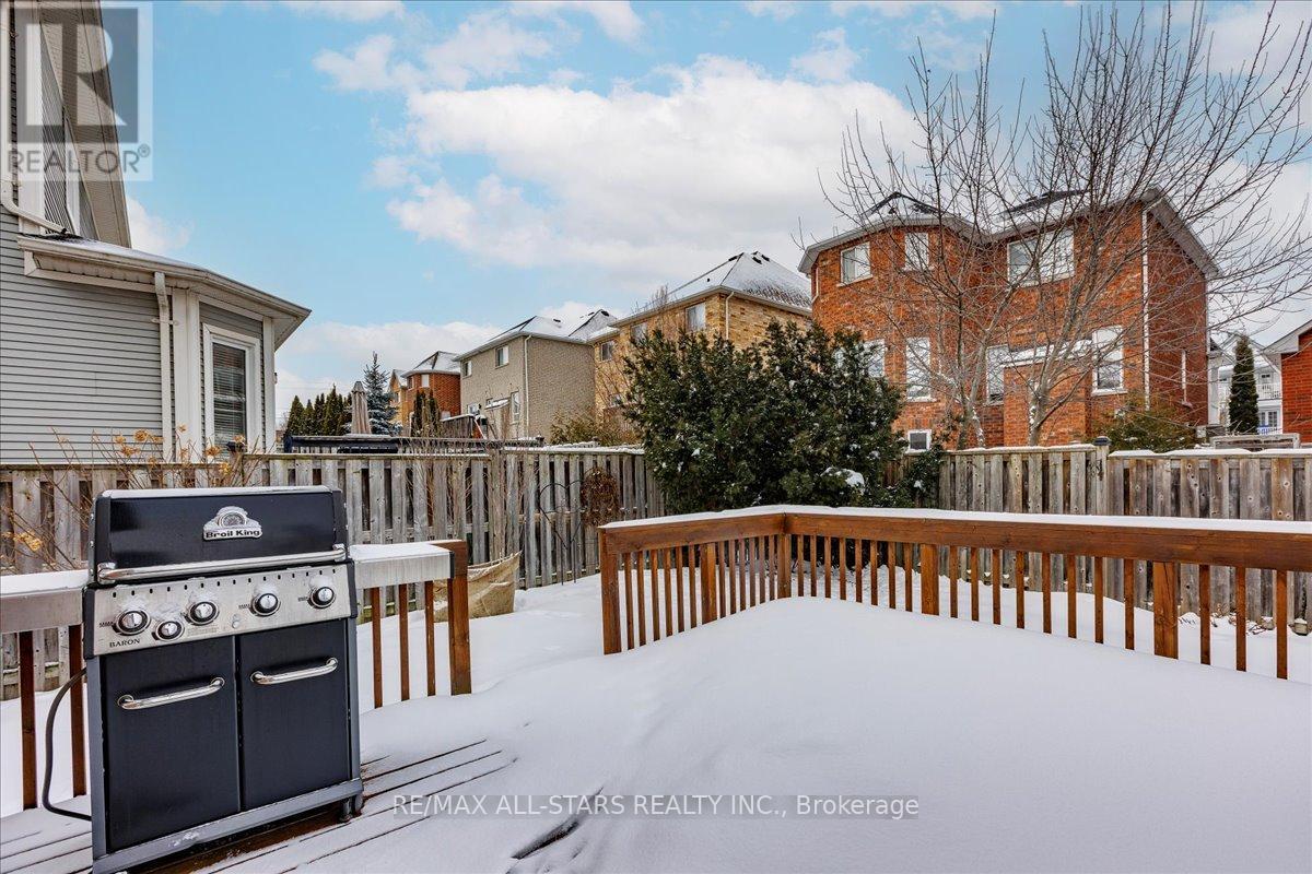 56 Ian Drive, Georgina, Ontario  L4P 4G9 - Photo 36 - N12713528