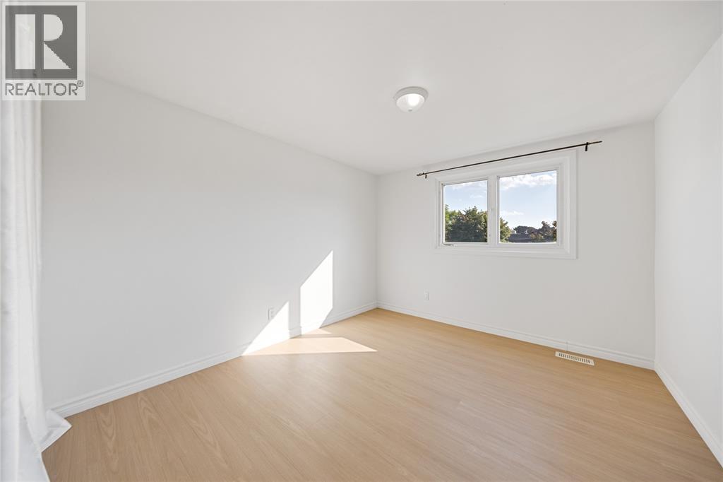 1345 Wiltshire Drive, Sarnia, Ontario  N7S 4P3 - Photo 15 - 26001517