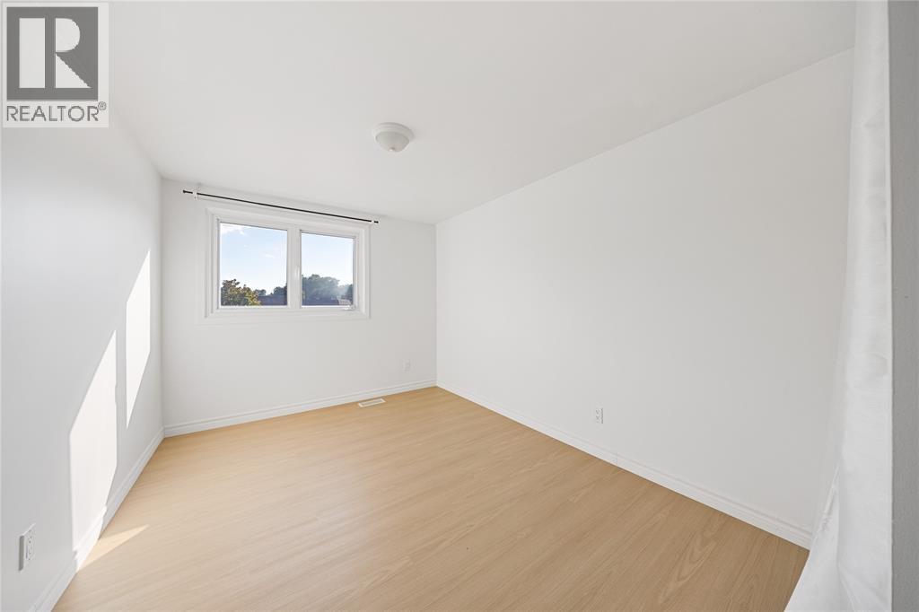 1345 Wiltshire Drive, Sarnia, Ontario  N7S 4P3 - Photo 19 - 26001517