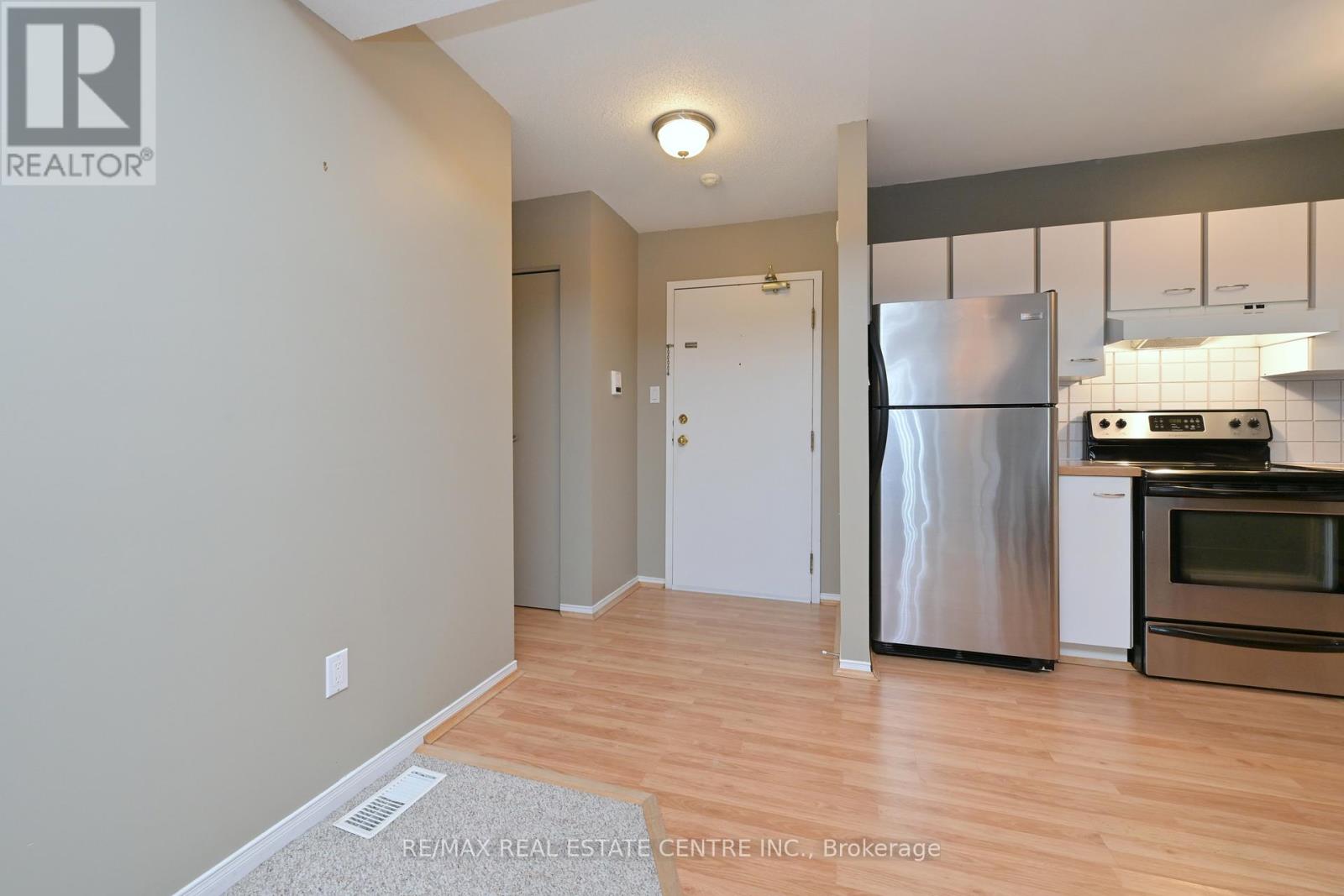 409 - 120 Bell Farm Road, Barrie, Ontario  L4M 6J2 - Photo 4 - S12713330