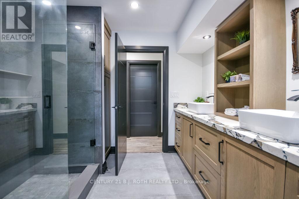 8 Merrington Avenue, Oro-Medonte, Ontario  L3V 6H2 - Photo 29 - S12713524