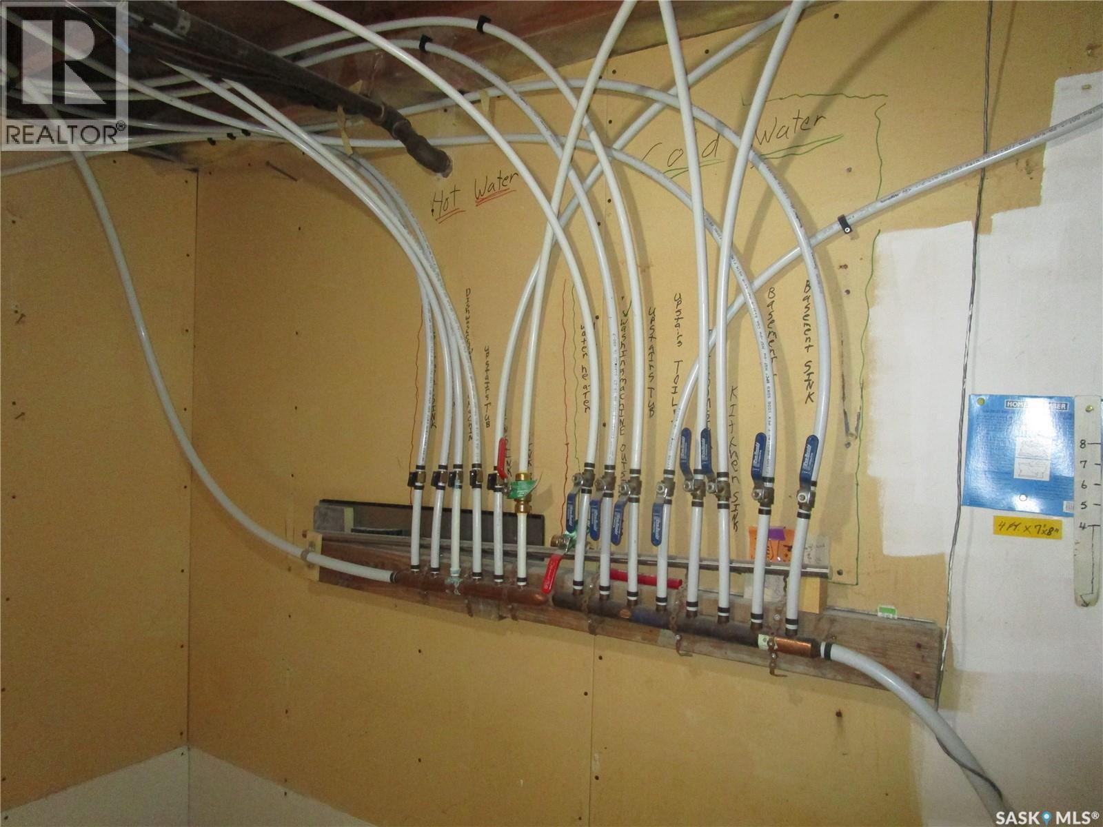 250 1st Avenue W, Bengough, Saskatchewan  S0C 0K0 - Photo 18 - SK027104