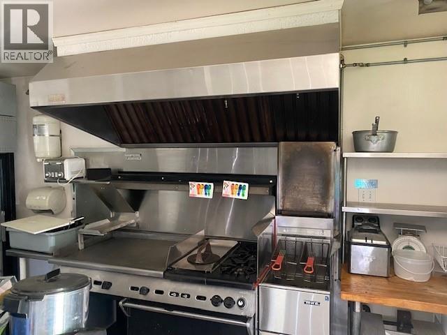 13524 Sunshine Coast Highway, Pender Harbour, British Columbia  V0N 2H1 - Photo 10 - R2983228