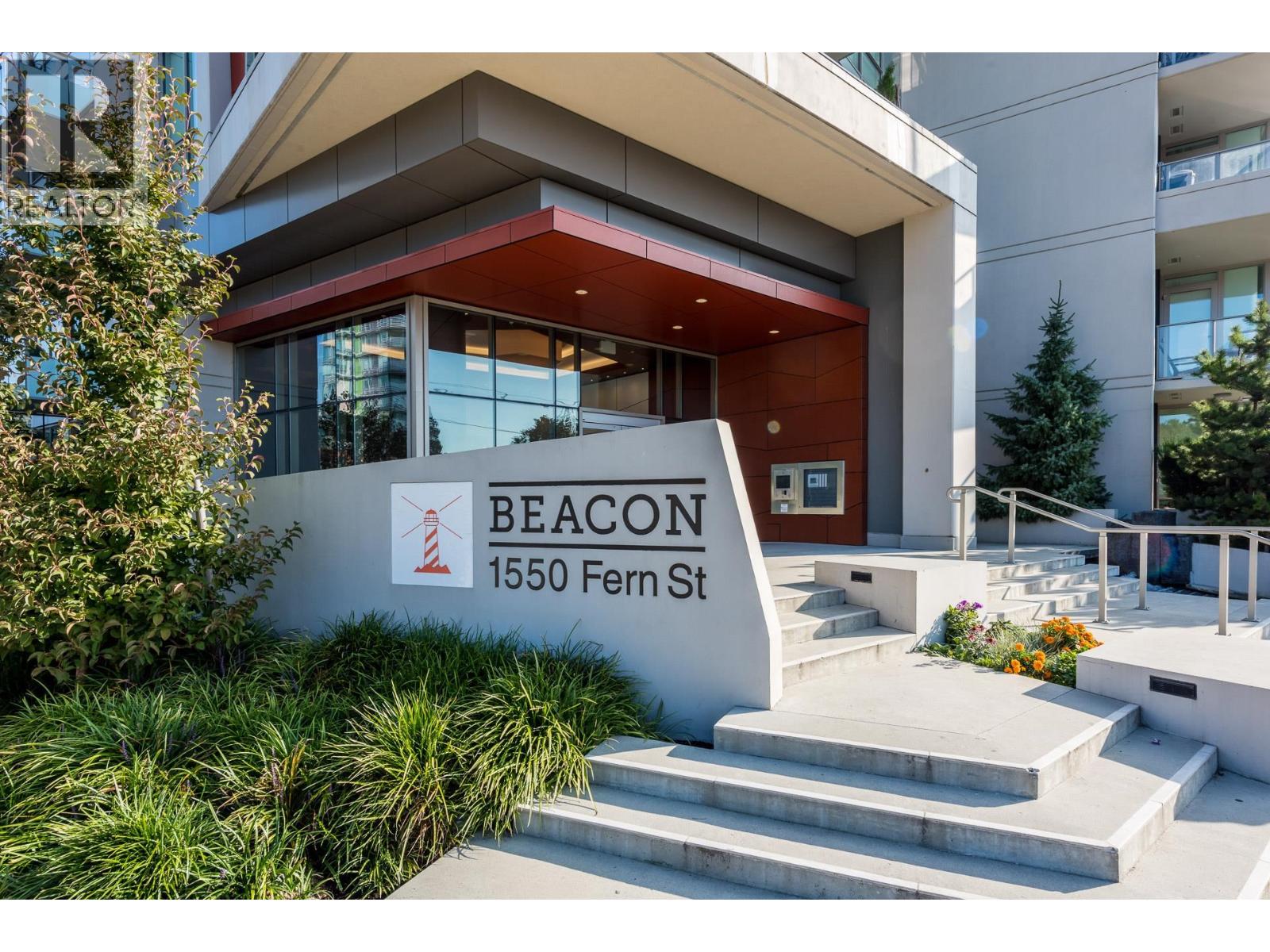 601 1550 Fern Street, North Vancouver, British Columbia  V7J 0A9 - Photo 2 - R3081218