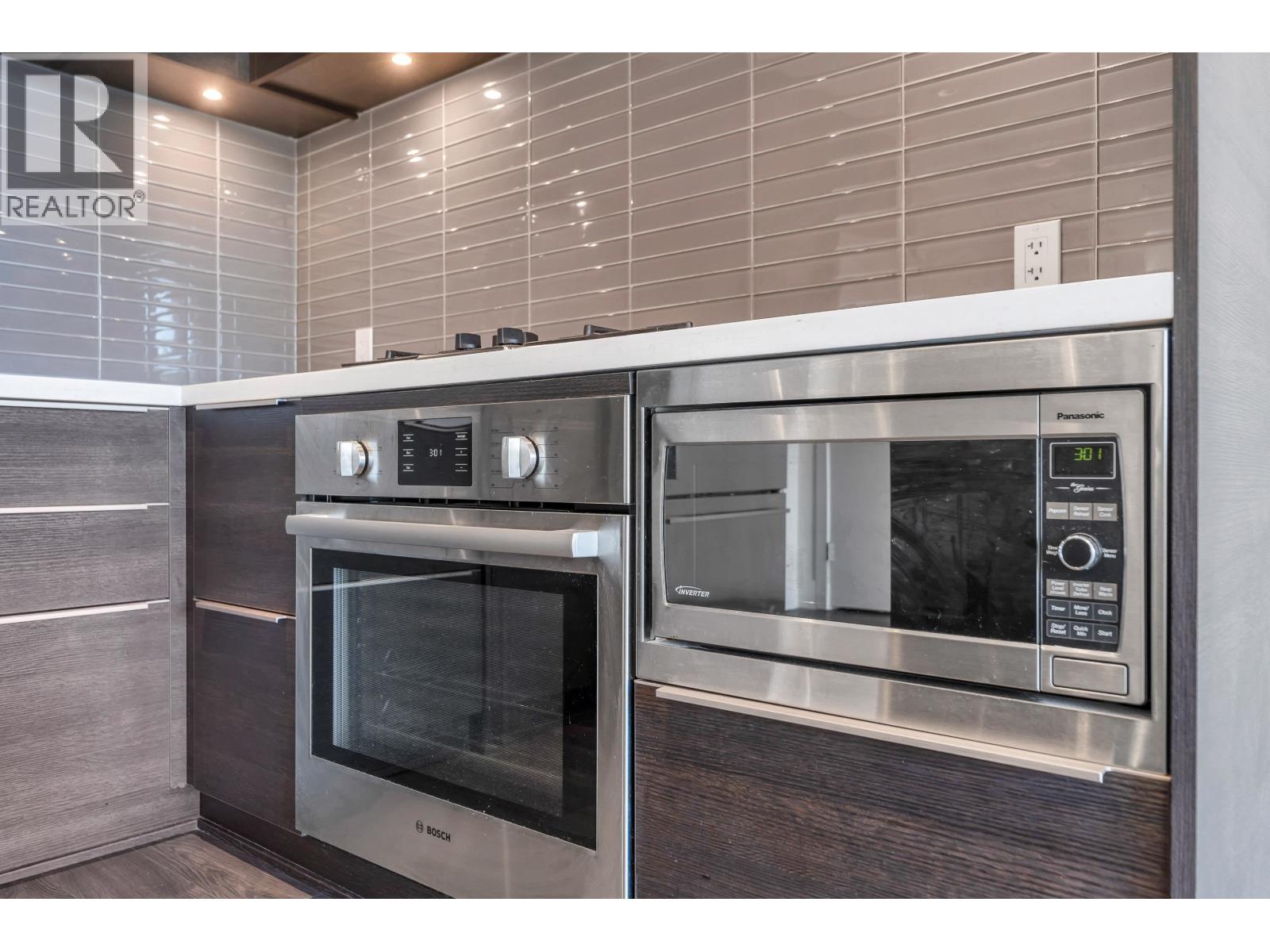 601 1550 Fern Street, North Vancouver, British Columbia  V7J 0A9 - Photo 9 - R3081218