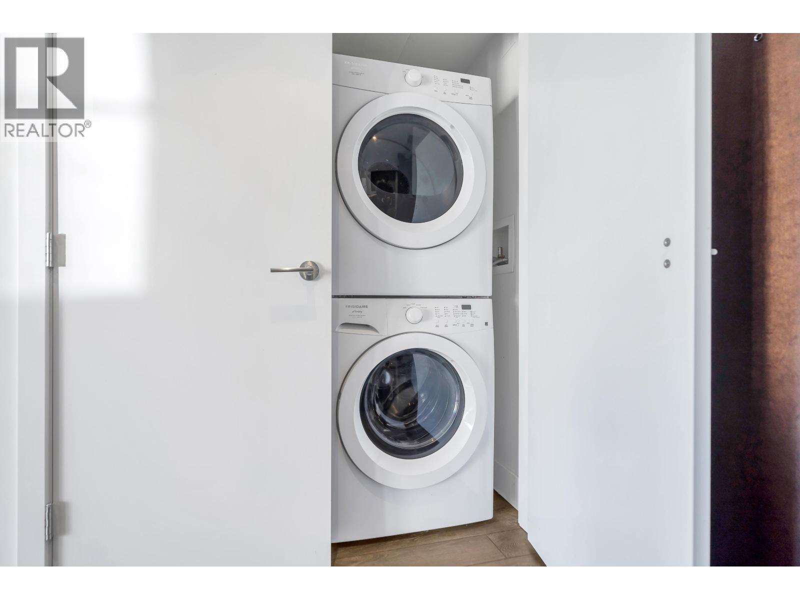 601 1550 Fern Street, North Vancouver, British Columbia  V7J 0A9 - Photo 32 - R3081218