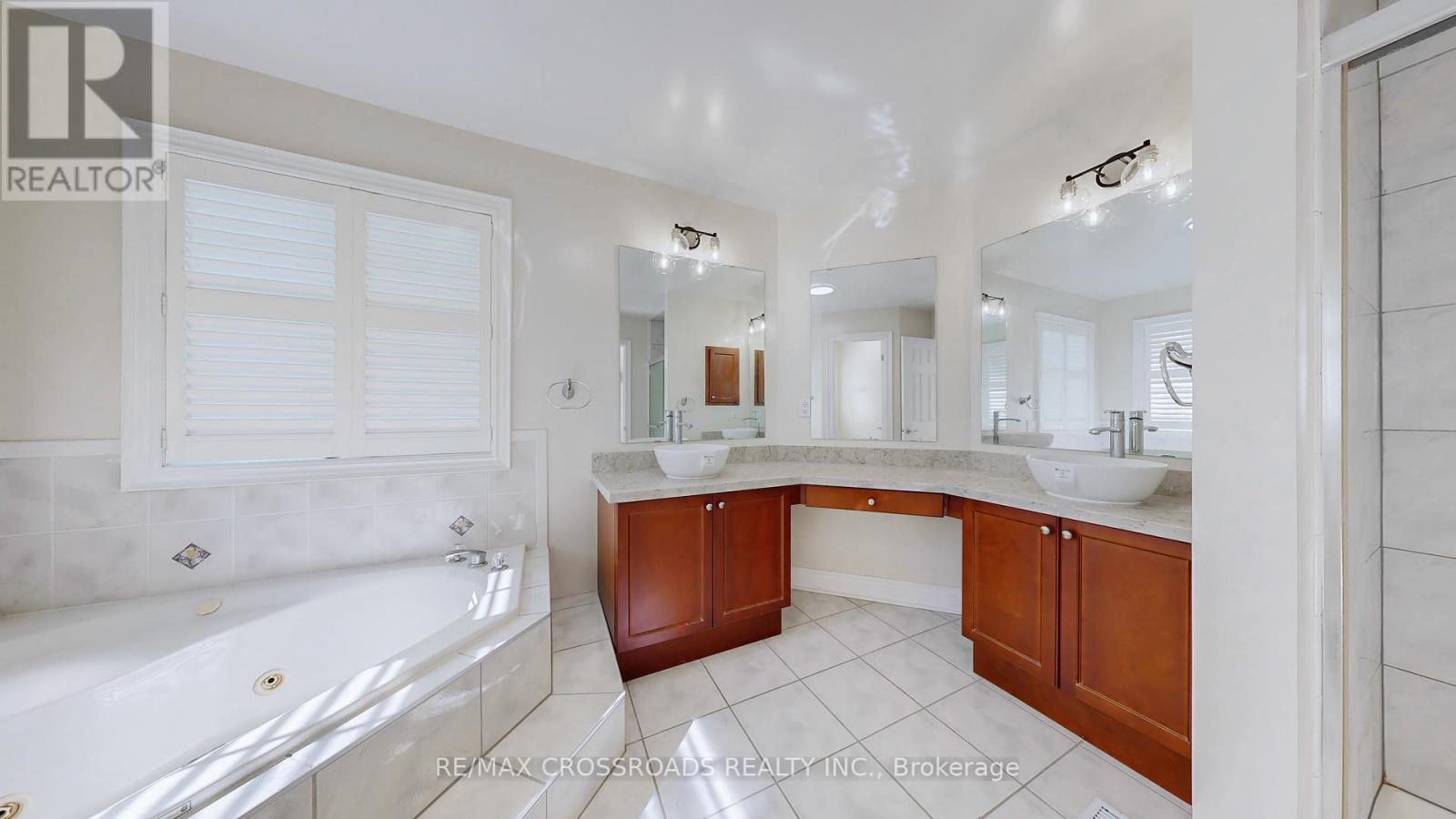 8 Roberson Drive, Ajax, Ontario  L1T 3Y6 - Photo 25 - E12712092