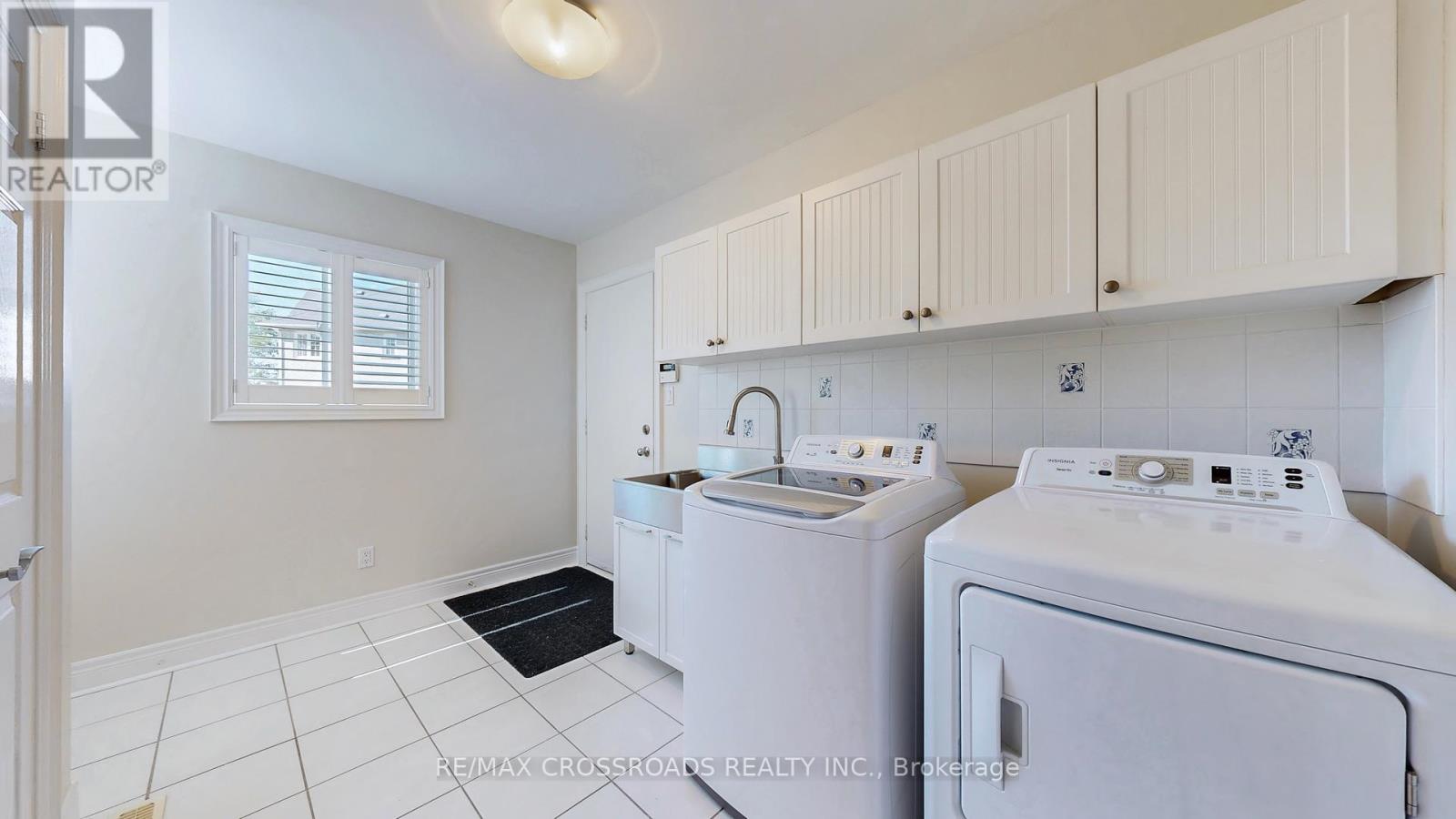 8 Roberson Drive, Ajax, Ontario  L1T 3Y6 - Photo 19 - E12712092