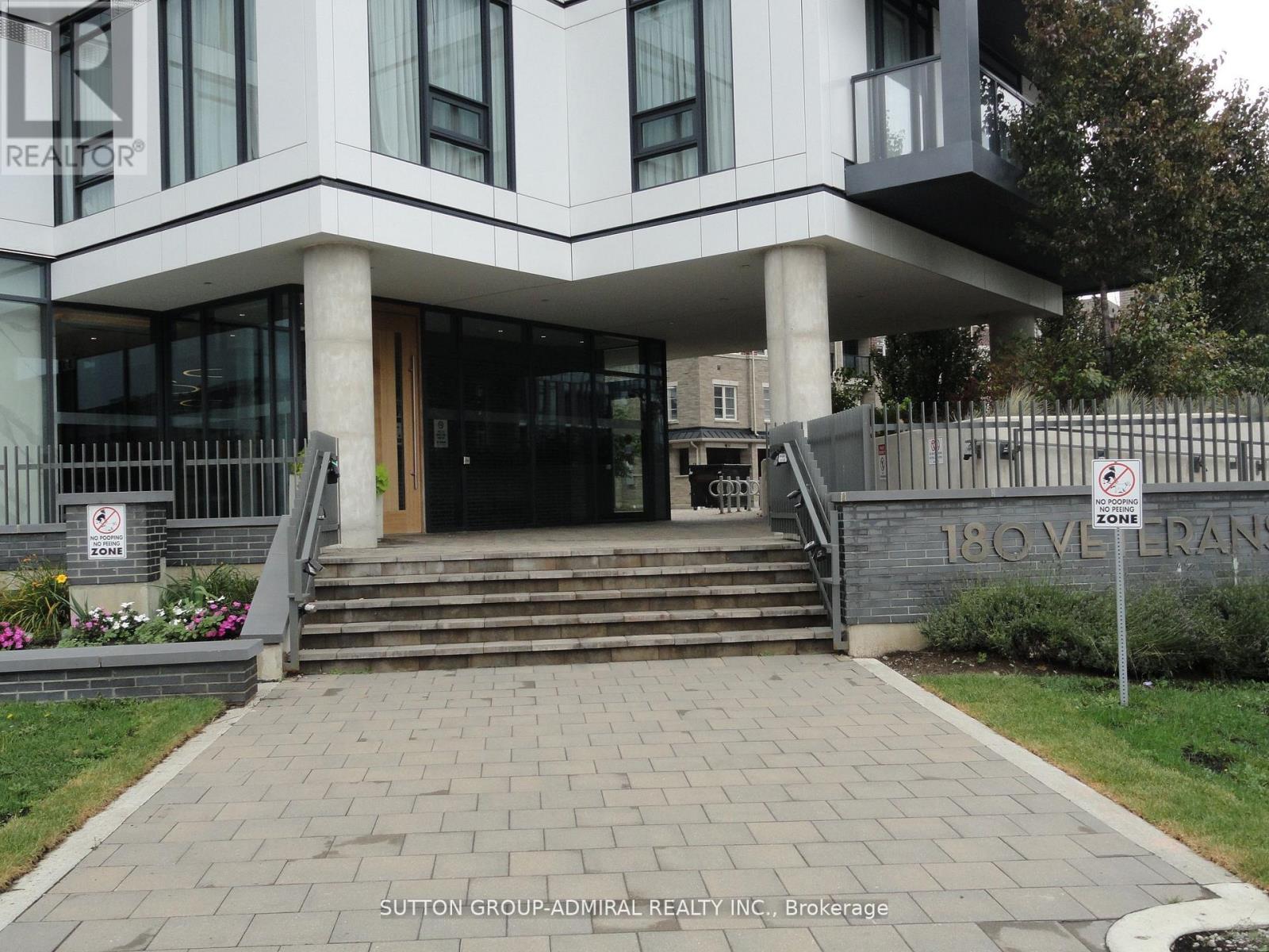 509 - 180 Veterans Drive, Brampton, Ontario  L7A 5G7 - Photo 3 - W12713290