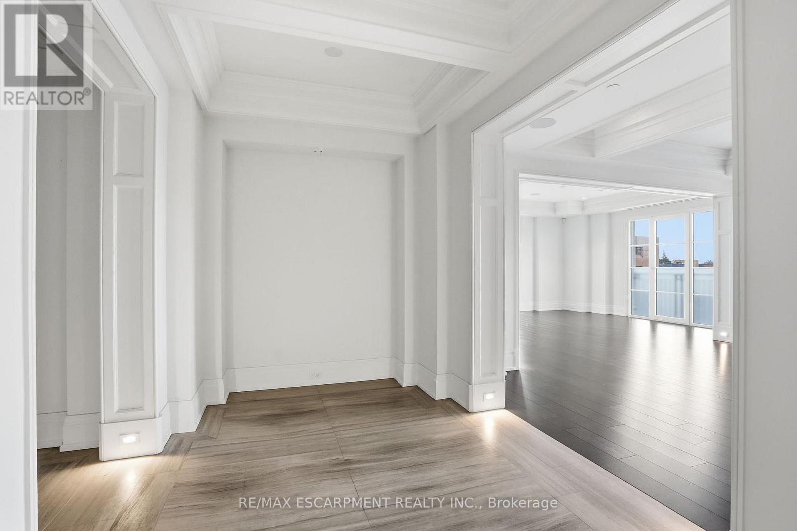 312 - 300 Randall Street, Oakville, Ontario  L6J 0G2 - Photo 22 - W12713312