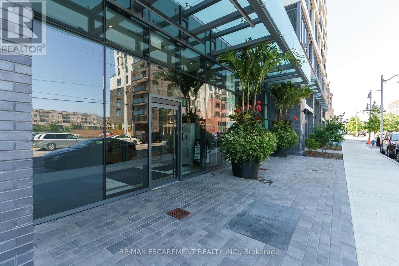 614 - 2450 Old Bronte Road, Oakville, Ontario  L6M 4J2 - Photo 2 - W12713340