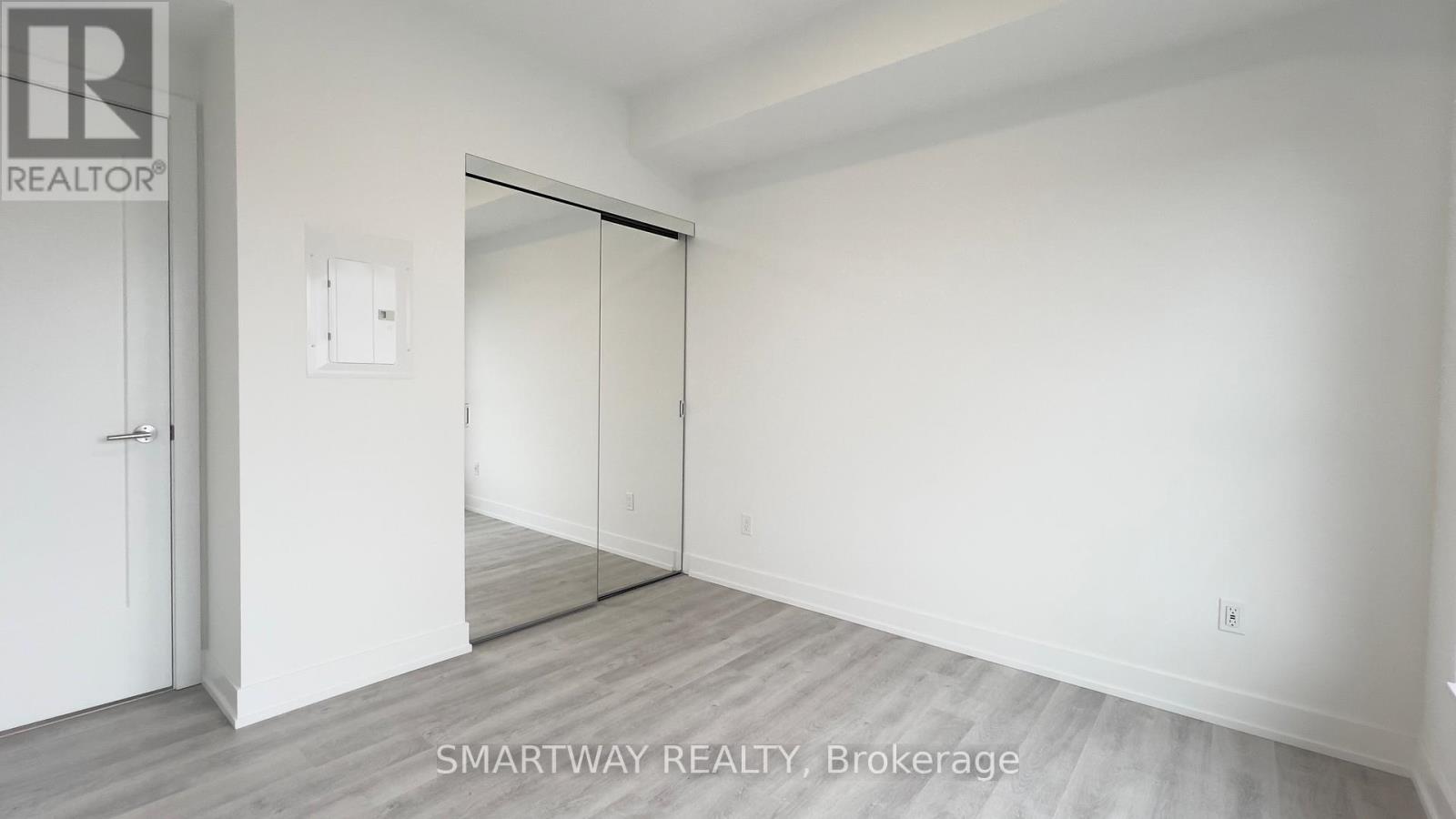 1312 - 60 Central Park Roadway, Toronto, Ontario  M9A 0E6 - Photo 18 - W12713348