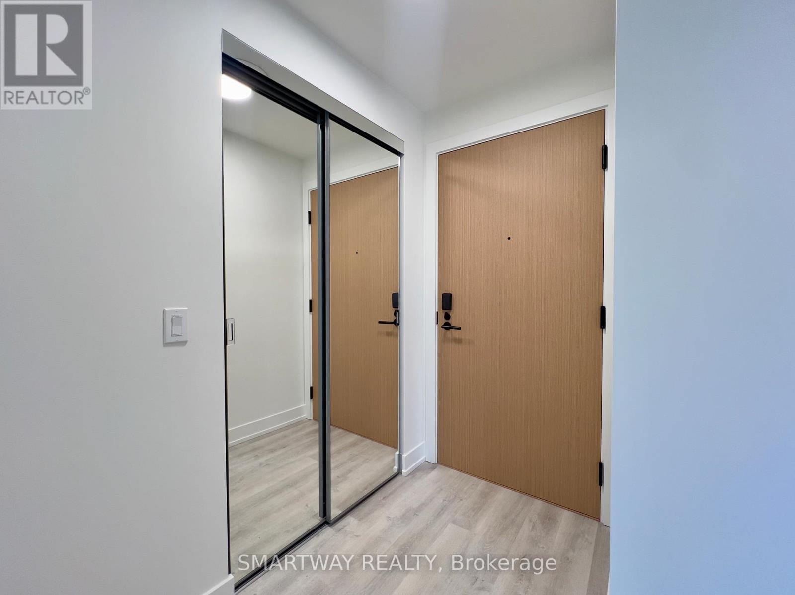 1312 - 60 Central Park Roadway, Toronto, Ontario  M9A 0E6 - Photo 9 - W12713348