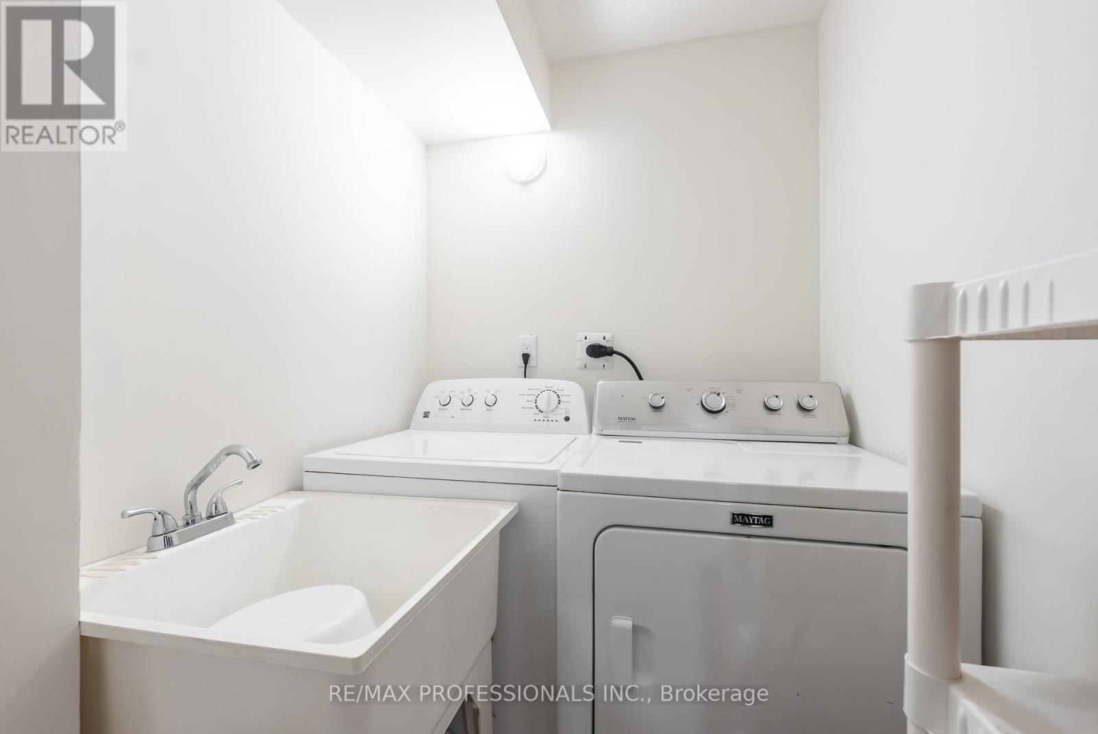 99 Desert Sand Drive, Brampton, Ontario  L6R 1V7 - Photo 33 - W12713352