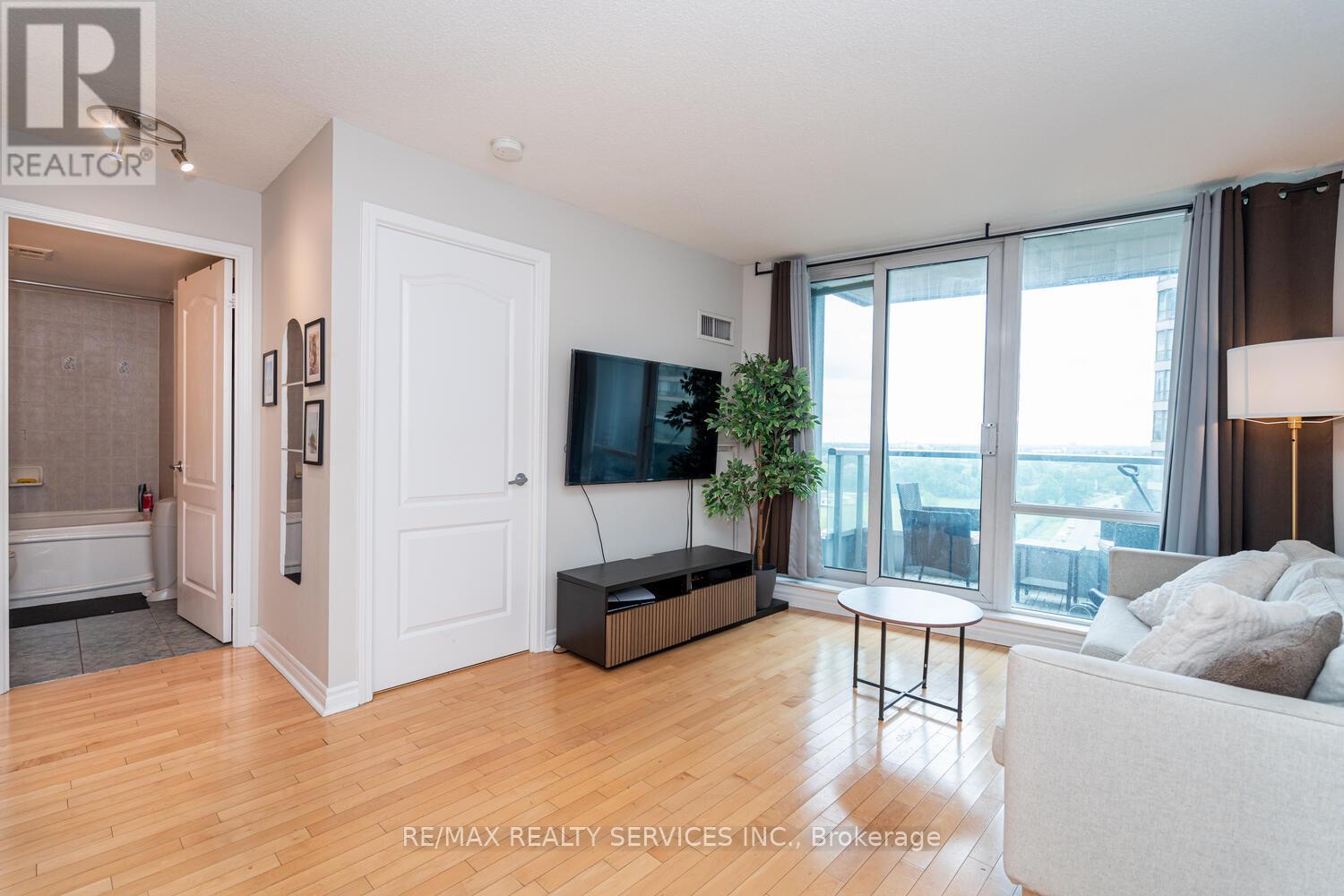 1403 - 33 Elm Drive, Mississauga, Ontario  L5B 4M2 - Photo 19 - W12713372