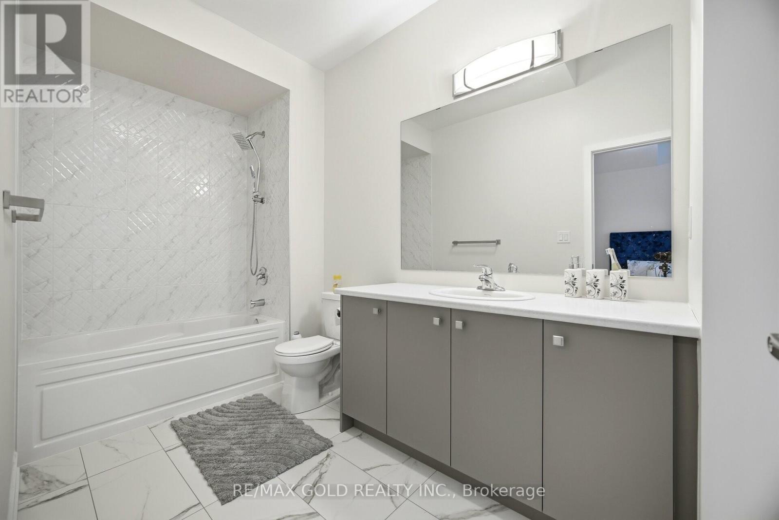 40 Aveena Road, Brampton, Ontario  L6P 0Z5 - Photo 17 - W12713382