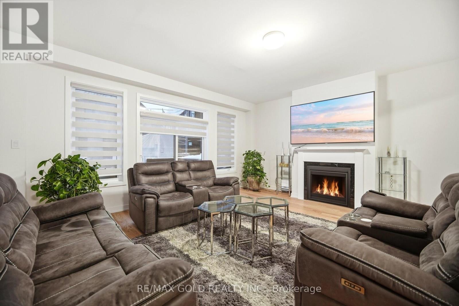 40 Aveena Road, Brampton, Ontario  L6P 0Z5 - Photo 9 - W12713382