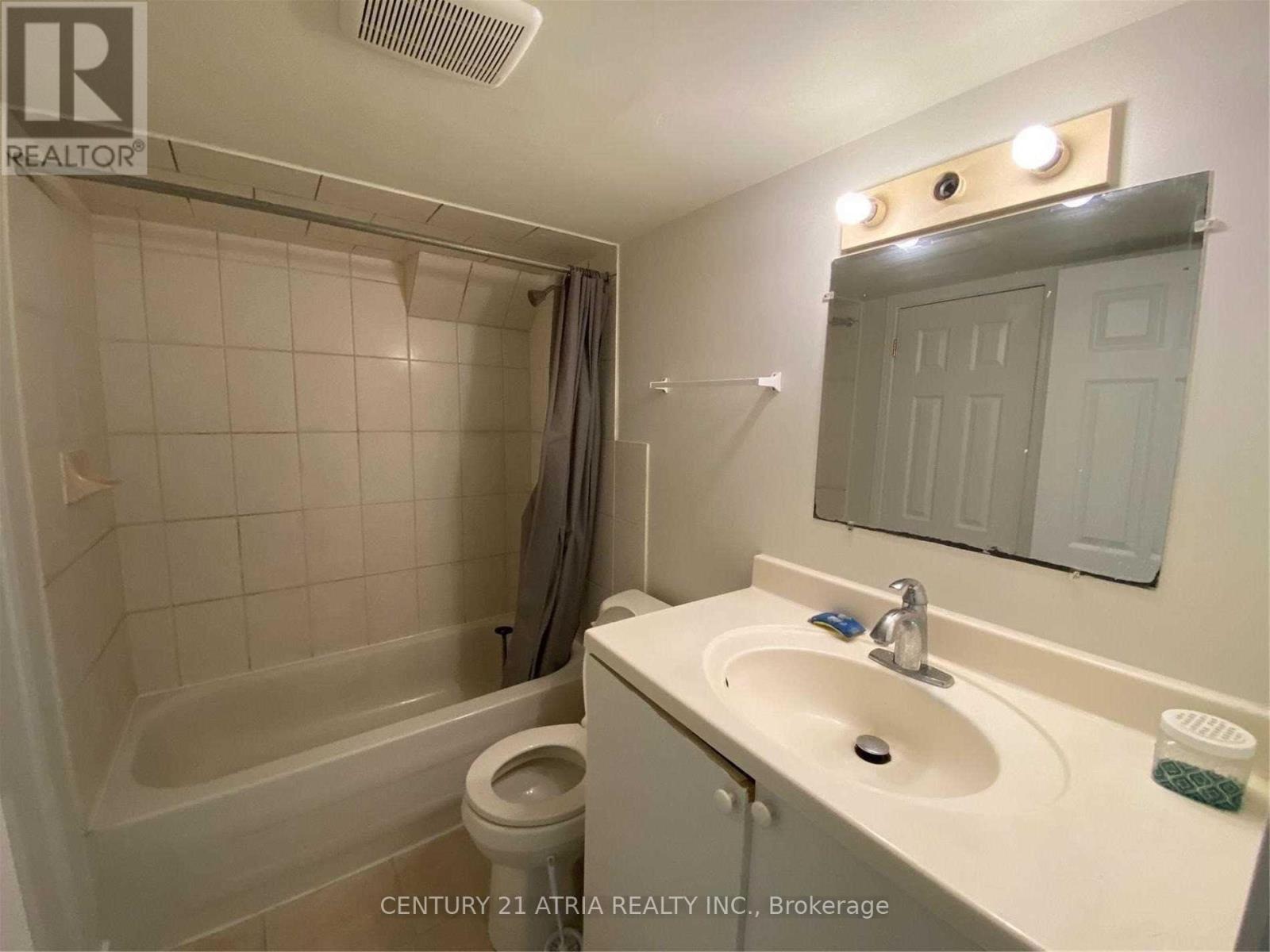 Bsmt 1 - 5793 Glen Erin Drive, Mississauga, Ontario  L5M 5J9 - Photo 4 - W12713396