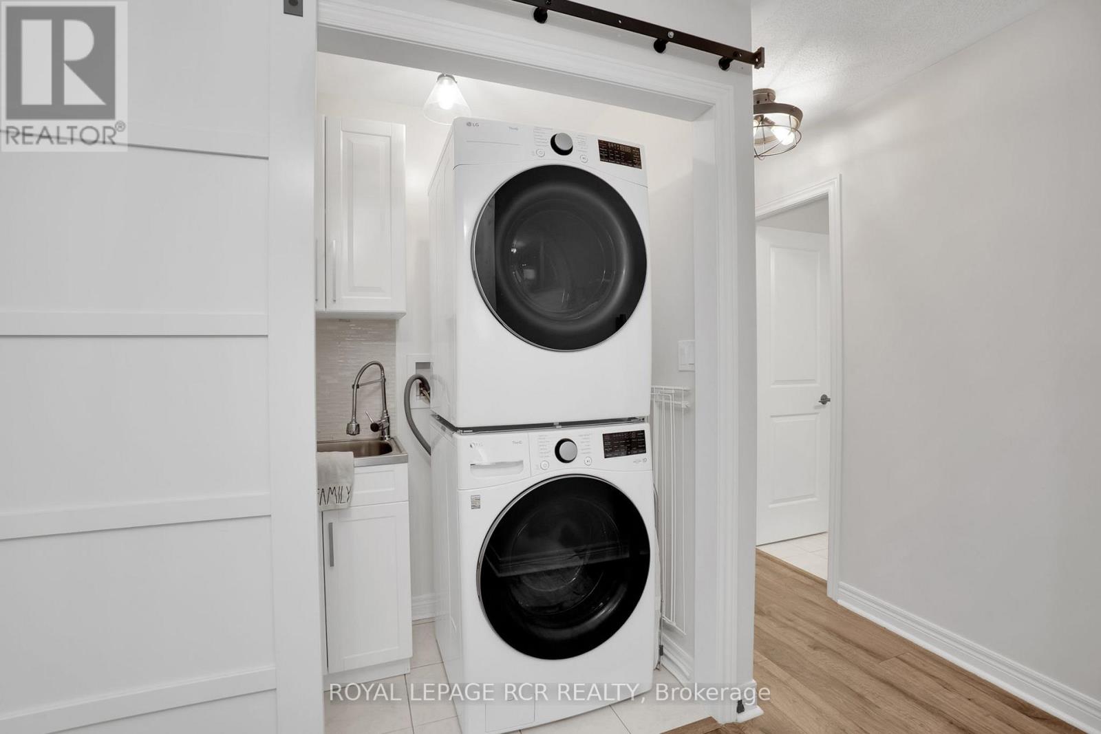 8 Mcelroy Court, Caledon, Ontario  L7C 3X2 - Photo 26 - W12713458