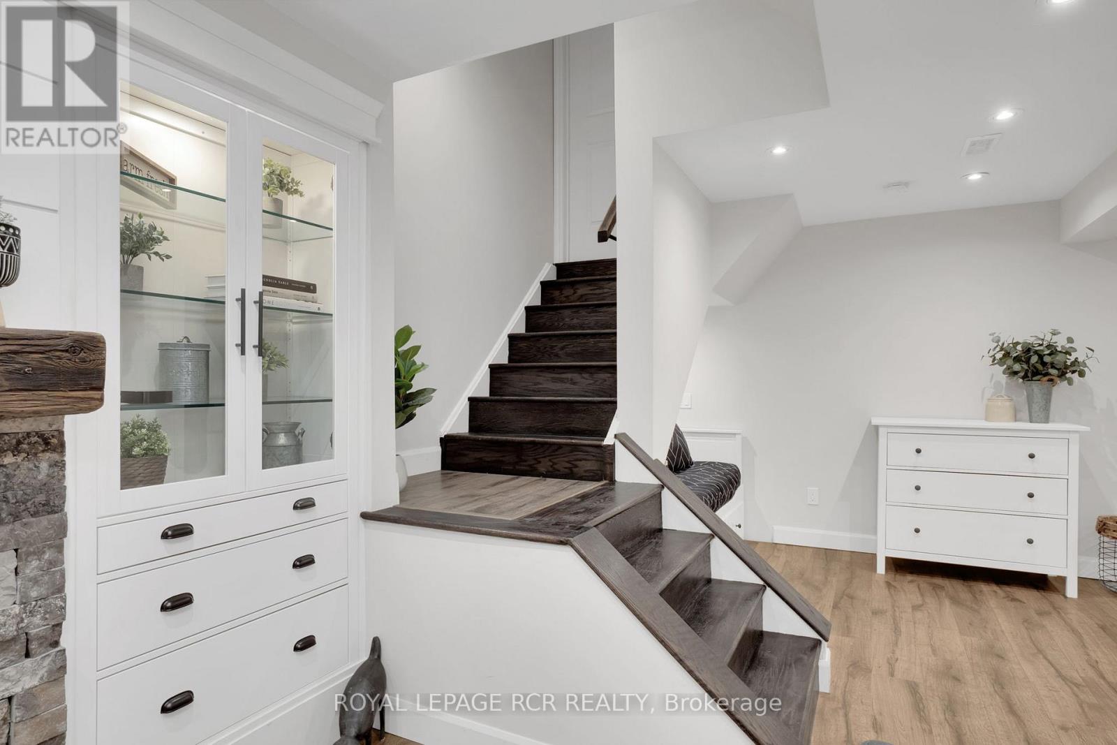 8 Mcelroy Court, Caledon, Ontario  L7C 3X2 - Photo 27 - W12713458