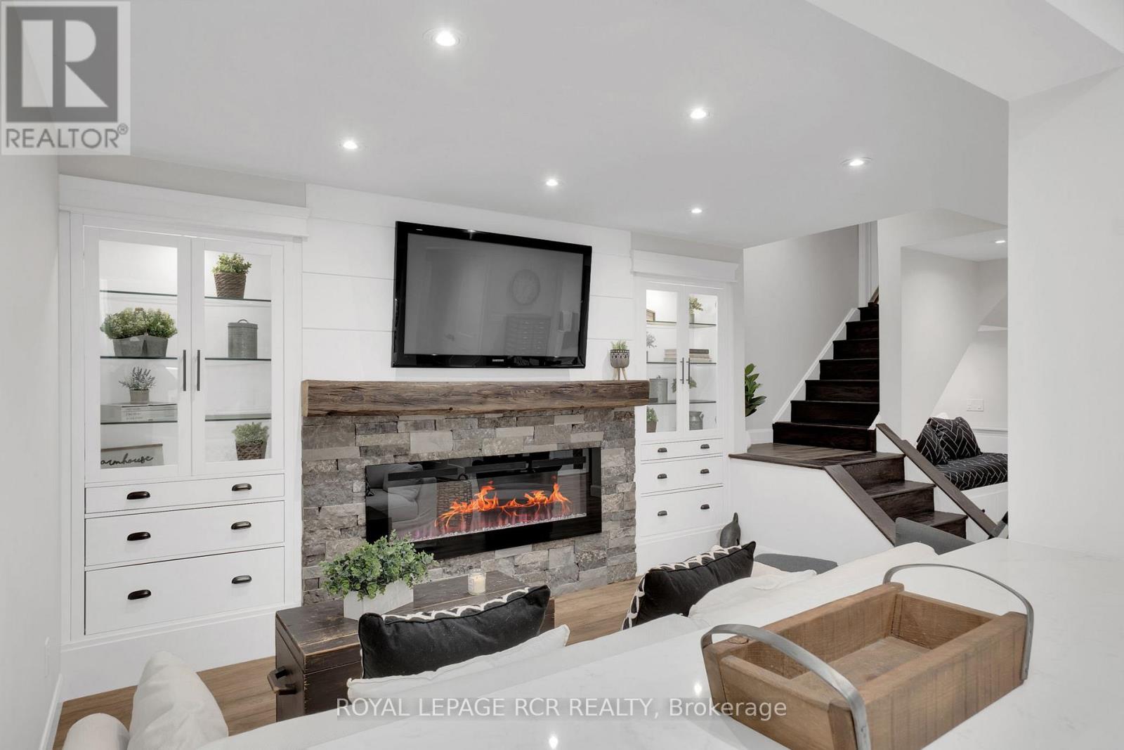 8 Mcelroy Court, Caledon, Ontario  L7C 3X2 - Photo 30 - W12713458