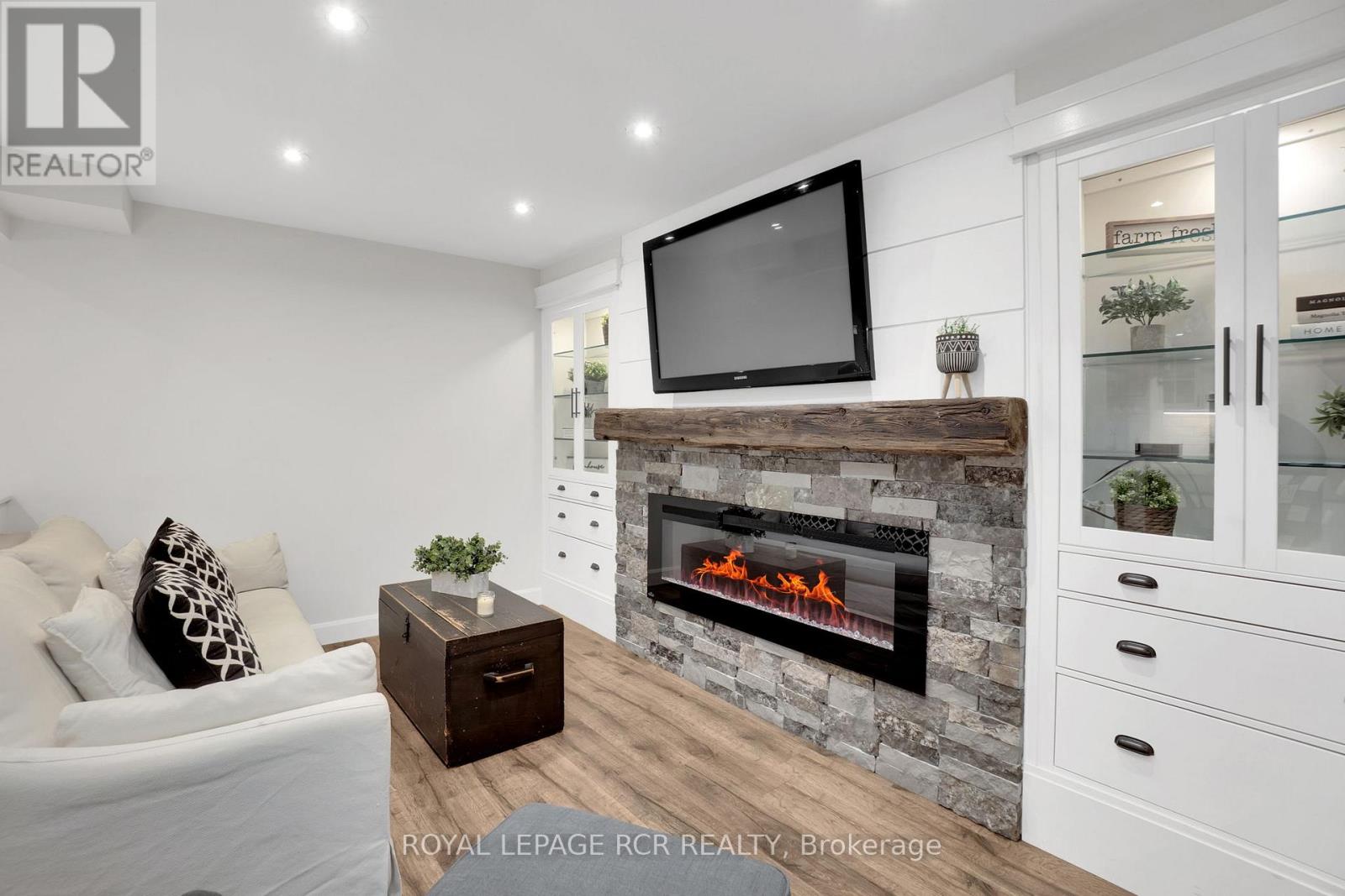 8 Mcelroy Court, Caledon, Ontario  L7C 3X2 - Photo 31 - W12713458