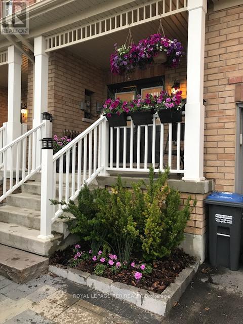 8 Mcelroy Court, Caledon, Ontario  L7C 3X2 - Photo 4 - W12713458