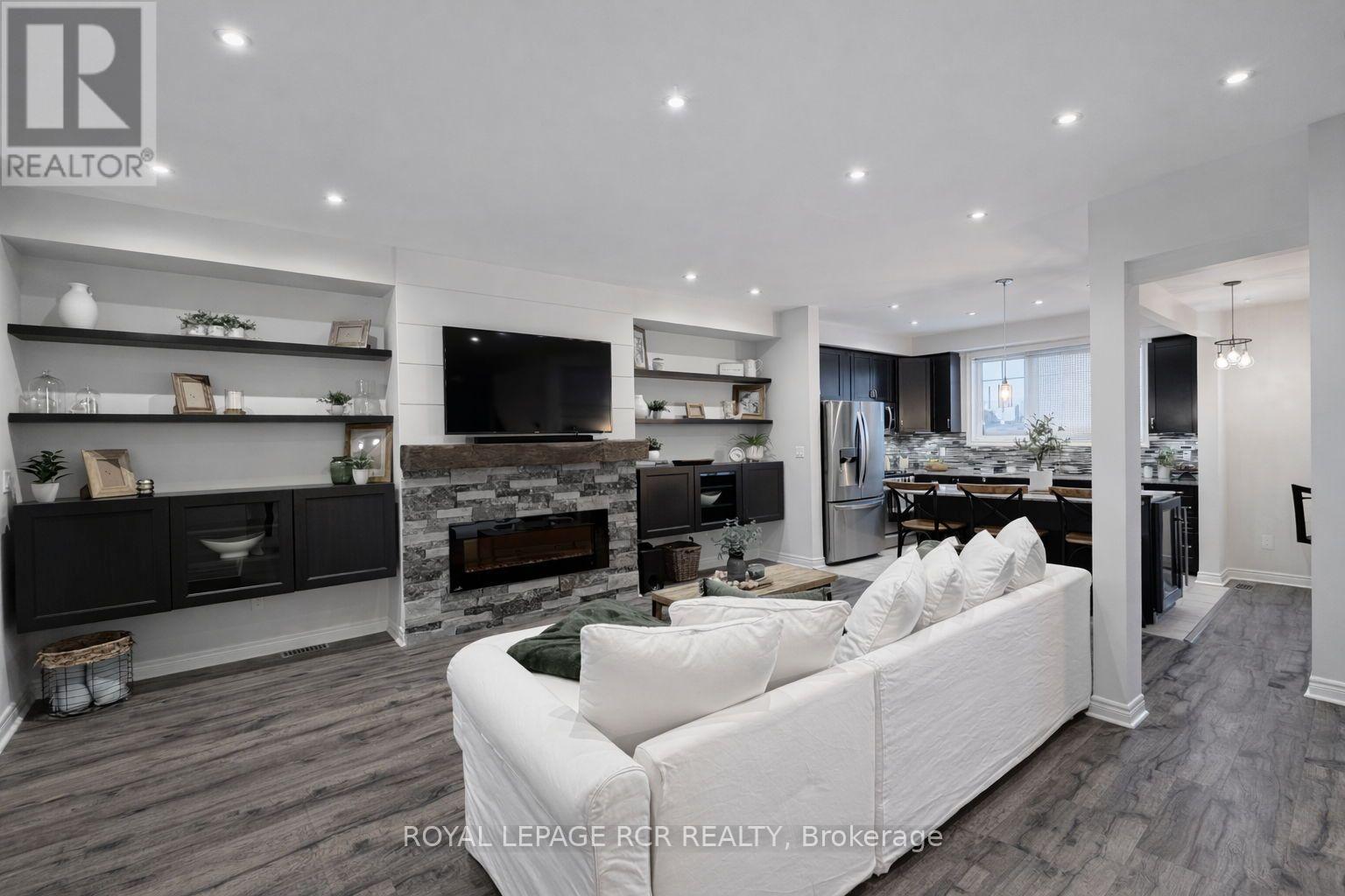 8 Mcelroy Court, Caledon, Ontario  L7C 3X2 - Photo 9 - W12713458