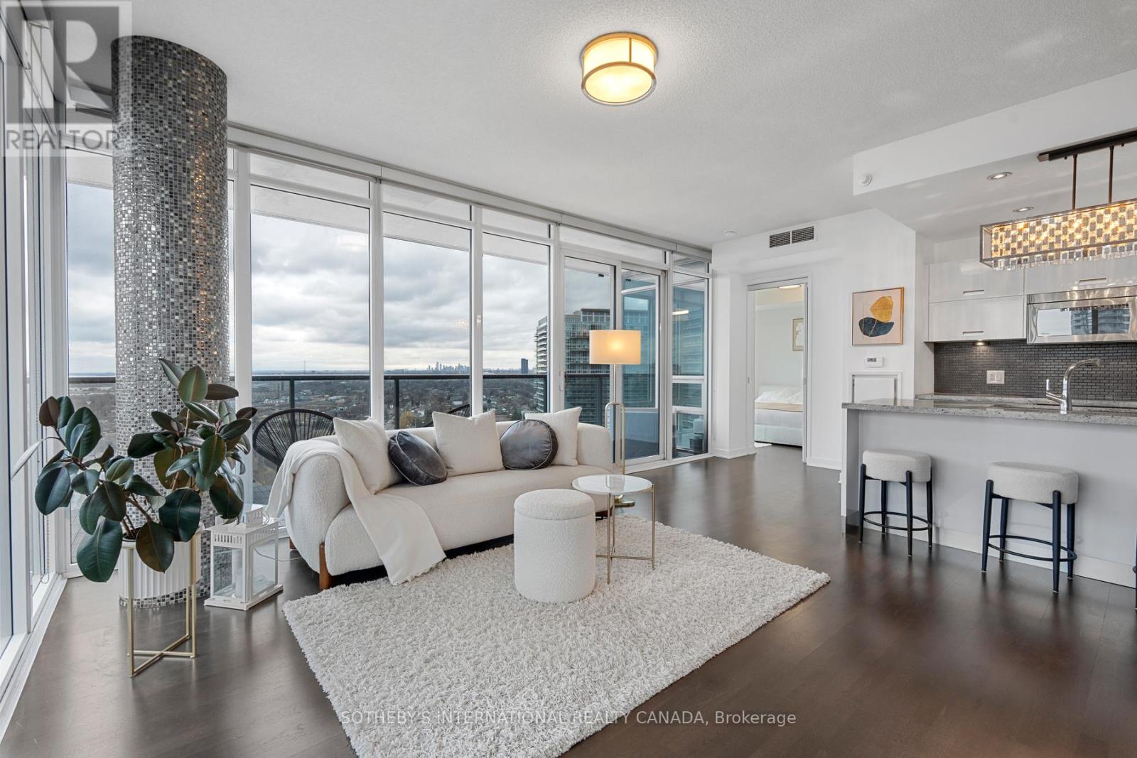 2605 - 88 Park Lawn Road, Toronto, Ontario  M8Y 0B5 - Photo 10 - W12713466