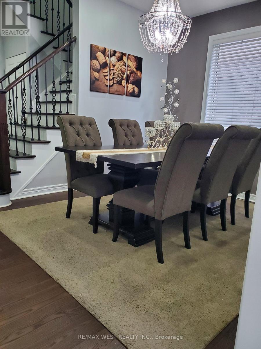 63 Village Lake Crescent, Brampton, Ontario  L6S 6K6 - Photo 6 - W12713482