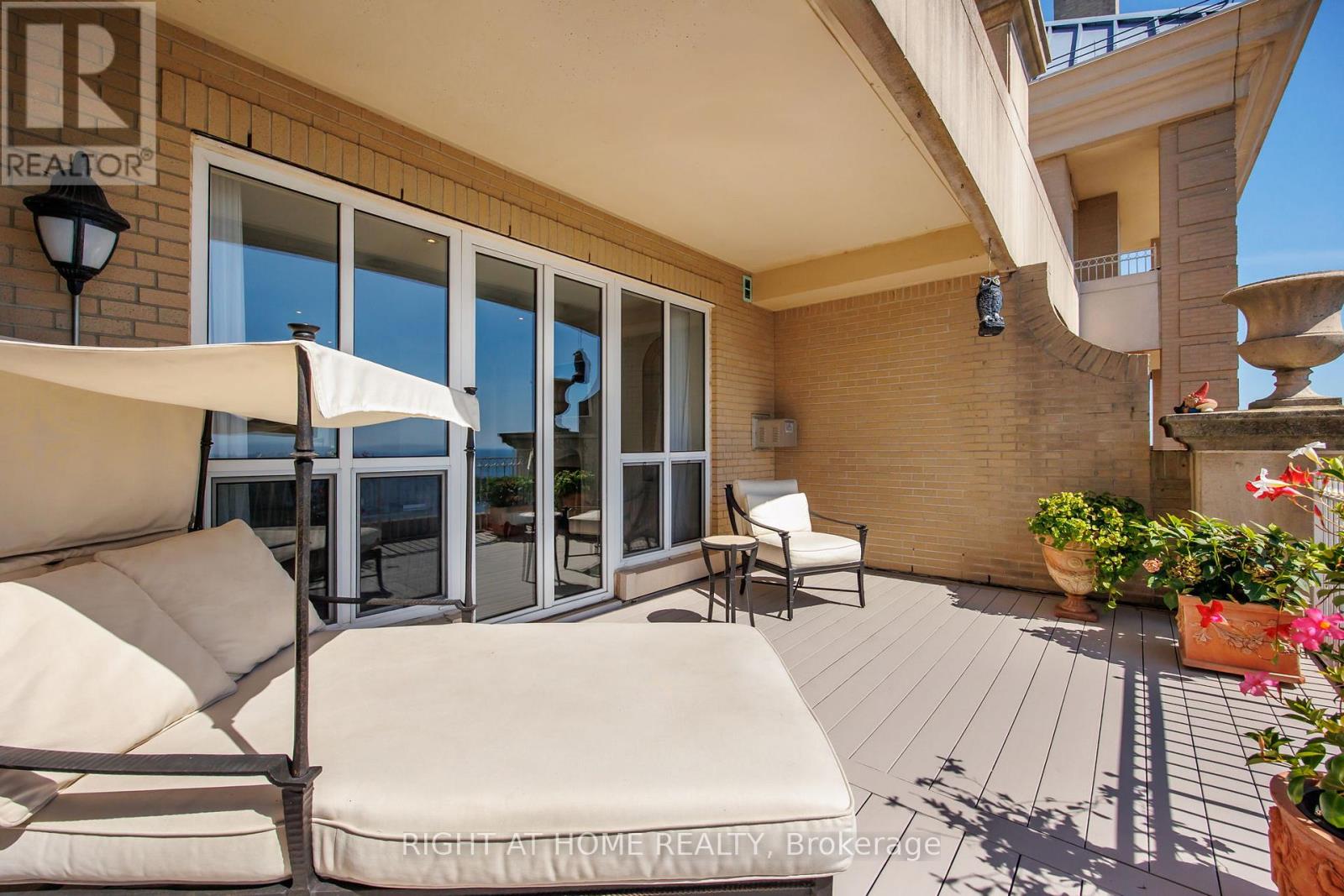 Ph1501 - 2287 Lake Shore Boulevard W, Toronto, Ontario  M8V 3Y1 - Photo 18 - W12713522