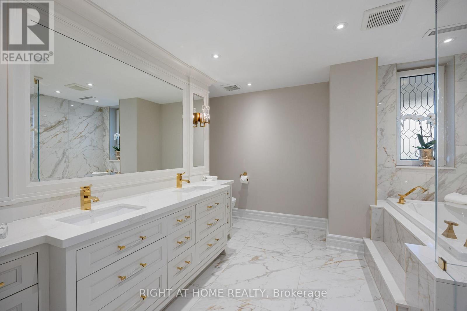 Ph1501 - 2287 Lake Shore Boulevard W, Toronto, Ontario  M8V 3Y1 - Photo 34 - W12713522