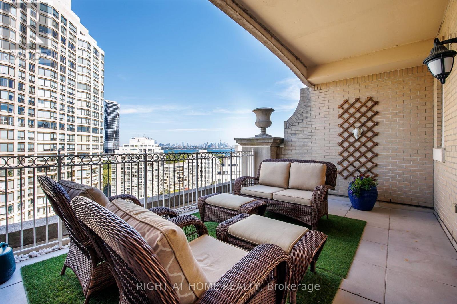 Ph1501 - 2287 Lake Shore Boulevard W, Toronto, Ontario  M8V 3Y1 - Photo 41 - W12713522