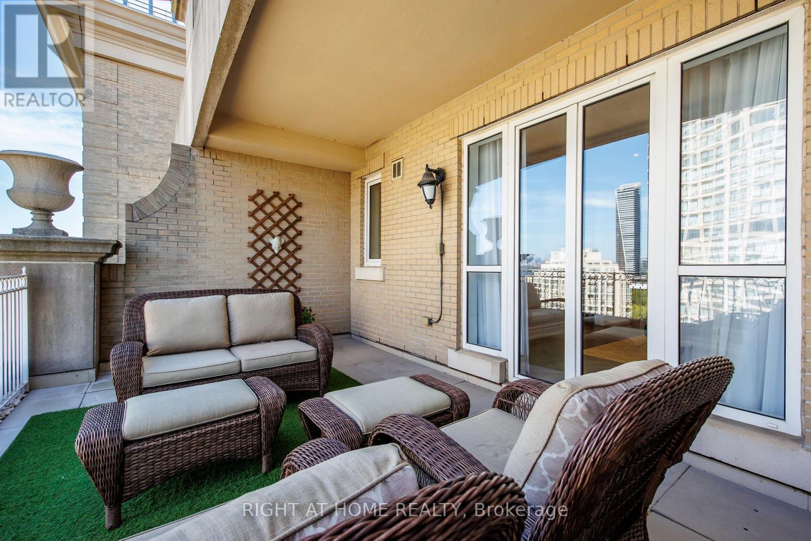 Ph1501 - 2287 Lake Shore Boulevard W, Toronto, Ontario  M8V 3Y1 - Photo 42 - W12713522