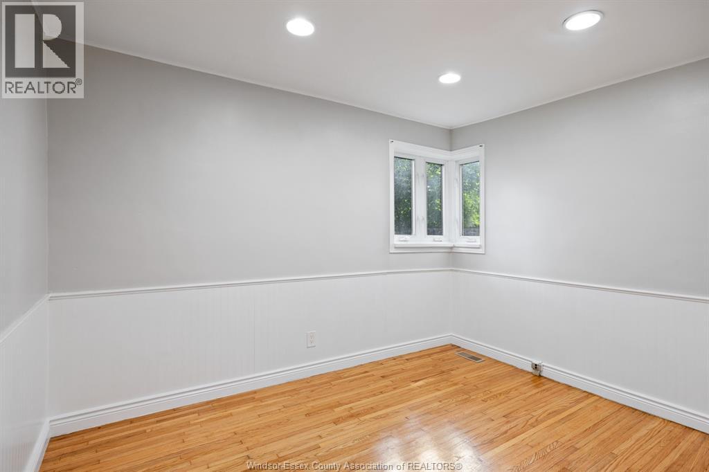 805 Roselawn, Windsor, Ontario  N9E 2B3 - Photo 6 - 26001521