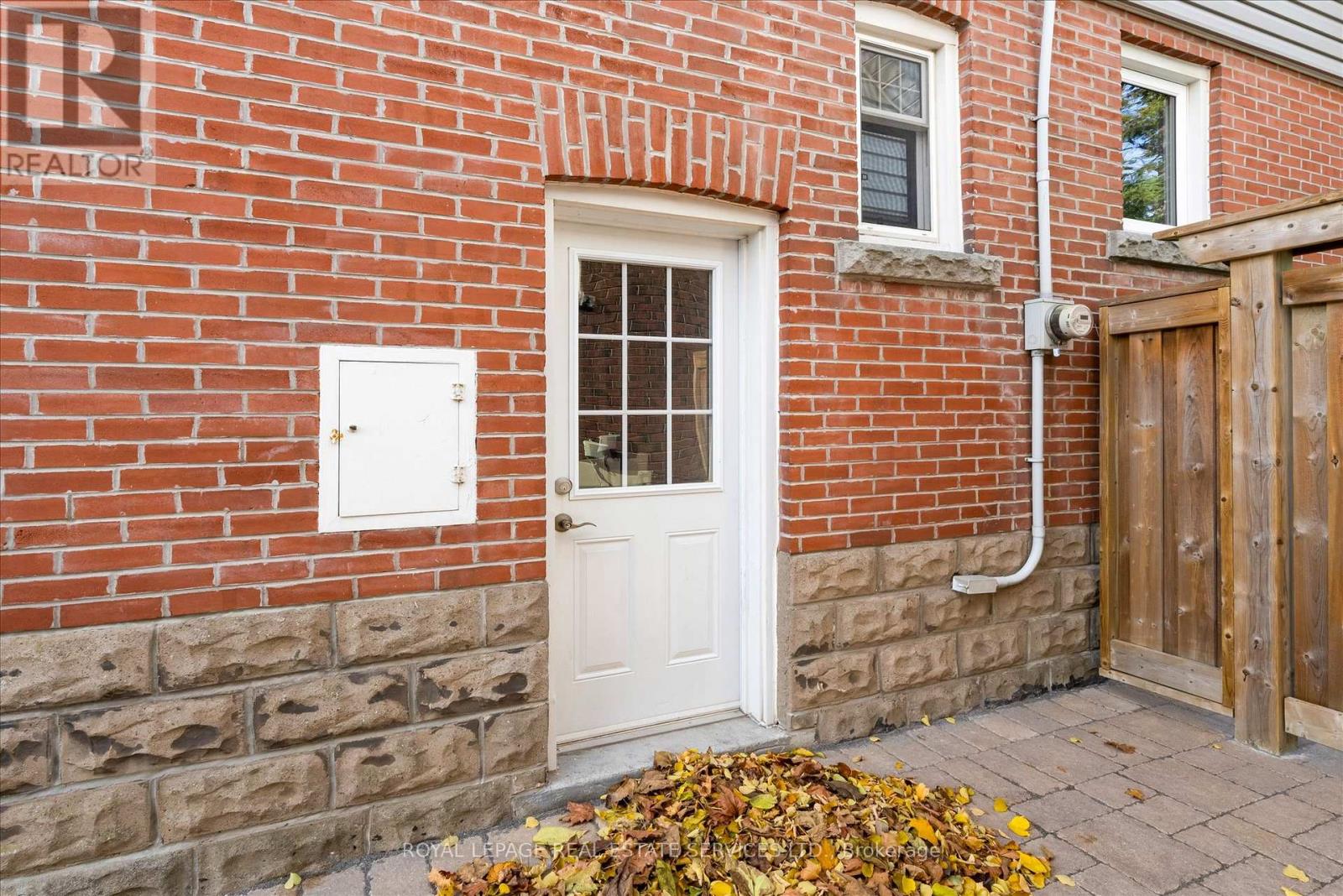 20 Arkell Street, Hamilton, Ontario  L8S 1N4 - Photo 27 - X12713320