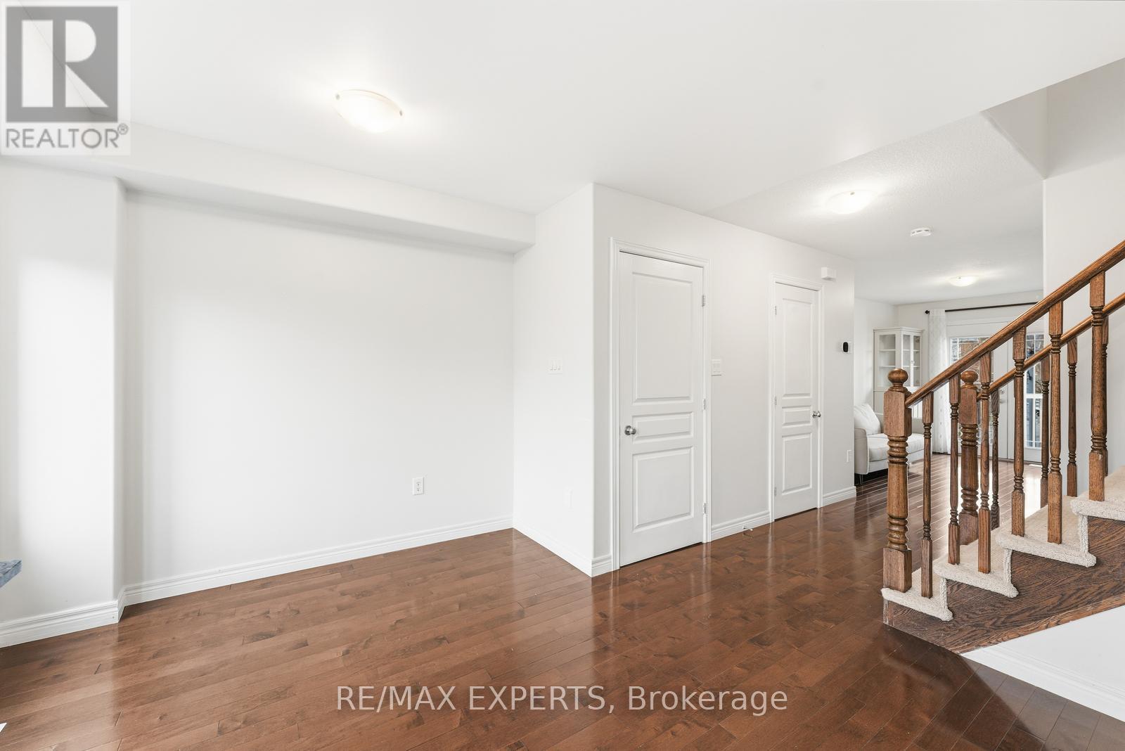 10 - 25 Viking Drive, Hamilton, Ontario  L0R 1C0 - Photo 13 - X12713430