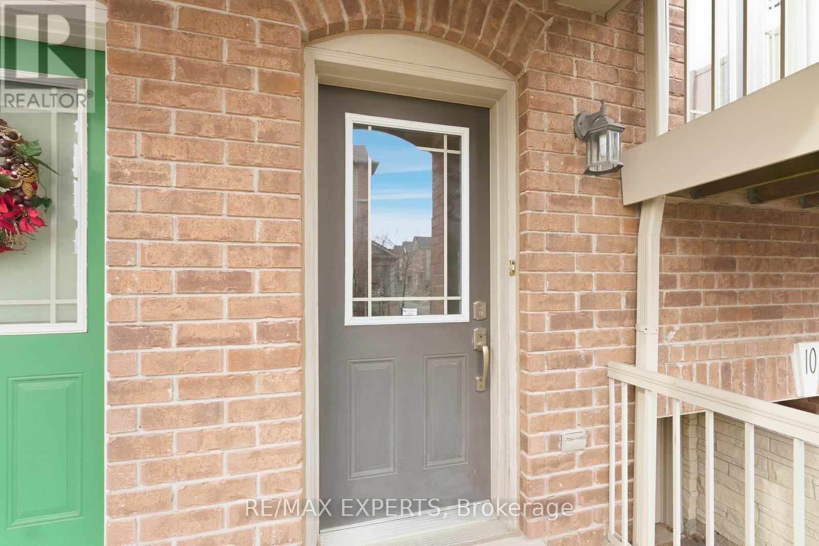 10 - 25 Viking Drive, Hamilton, Ontario  L0R 1C0 - Photo 2 - X12713430