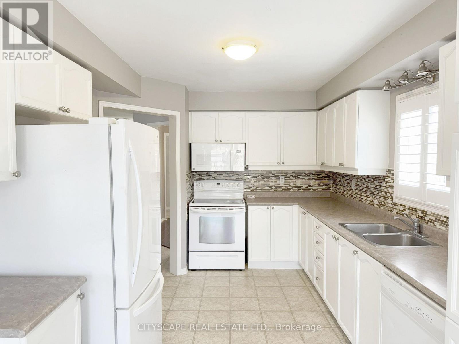 55 Langlaw Drive, Cambridge, Ontario  N1P 1J1 - Photo 10 - X12713488