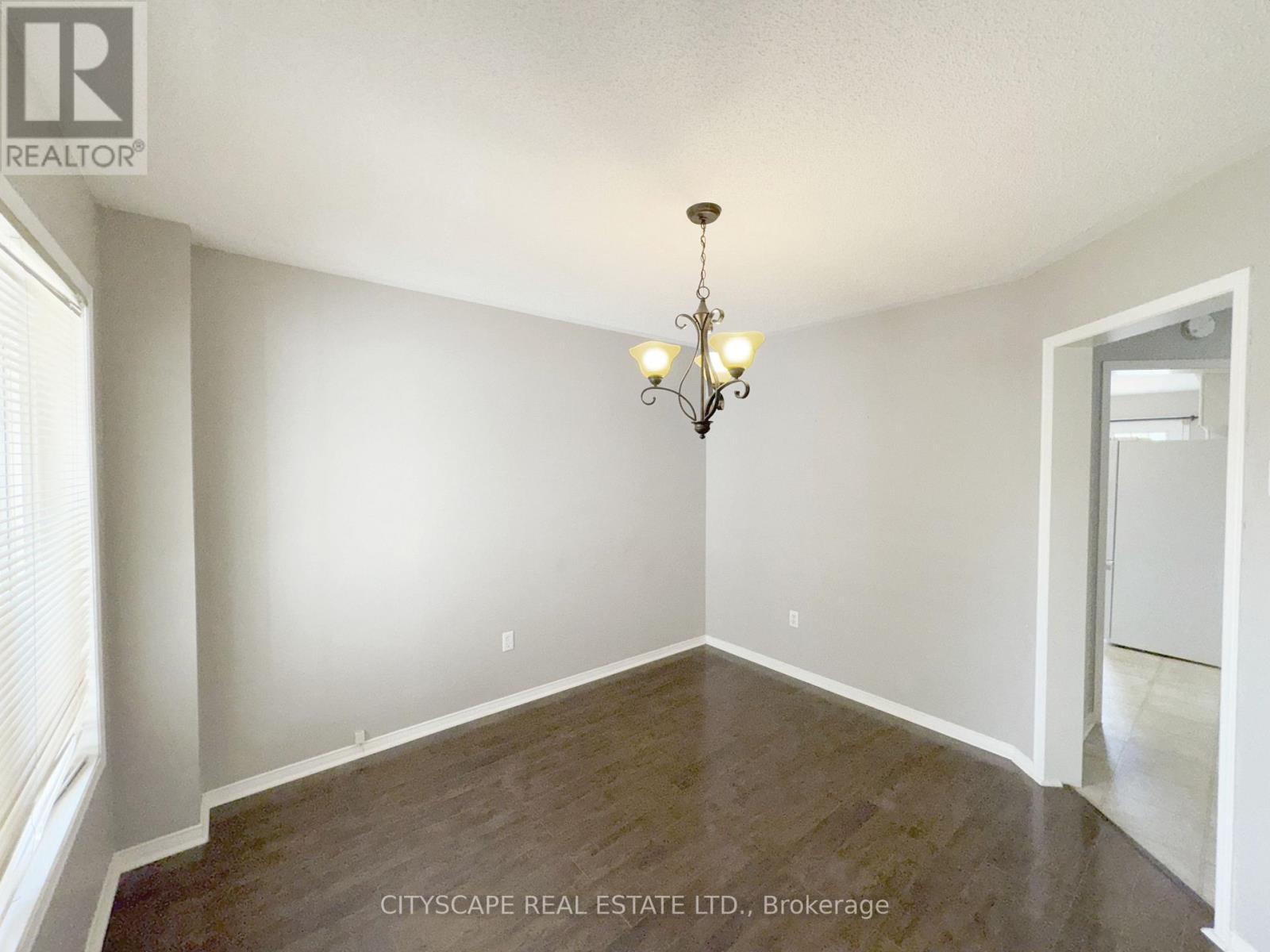 55 Langlaw Drive, Cambridge, Ontario  N1P 1J1 - Photo 5 - X12713488