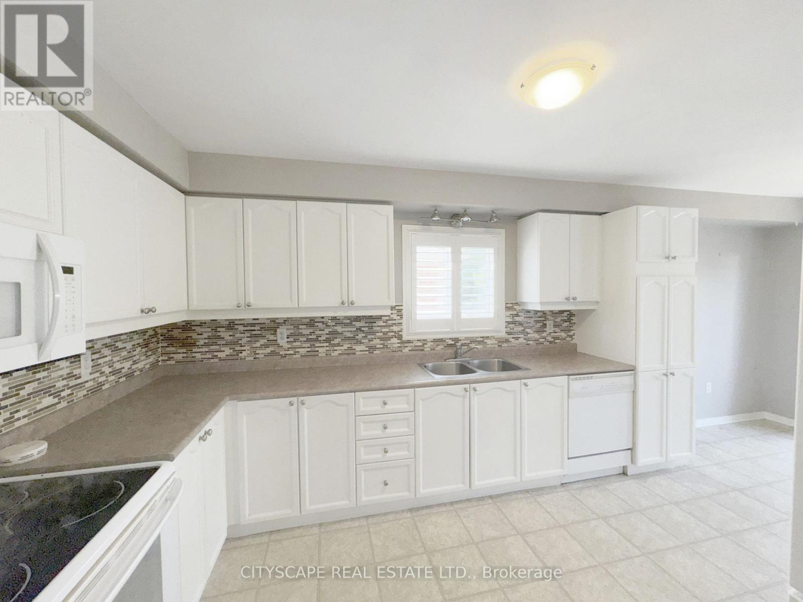 55 Langlaw Drive, Cambridge, Ontario  N1P 1J1 - Photo 7 - X12713488