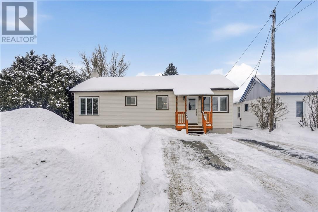 6122 Highway 69 North, Hanmer, Ontario  P3P 1K6 - Photo 3 - 2126129